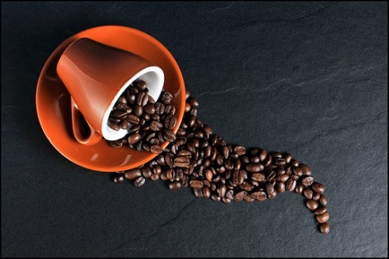 U połowy ludzi nadmierne spożycie kawy może prowadzić do problemów z nerkami